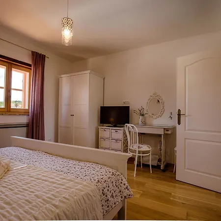 In Mit Privatem Parkplatz By Interhome Holiday home