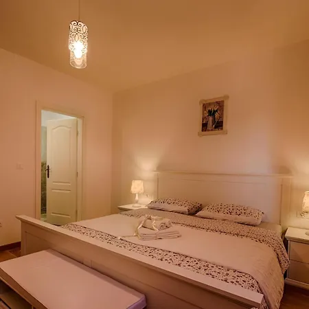 In Mit Privatem Parkplatz By Interhome Holiday home *